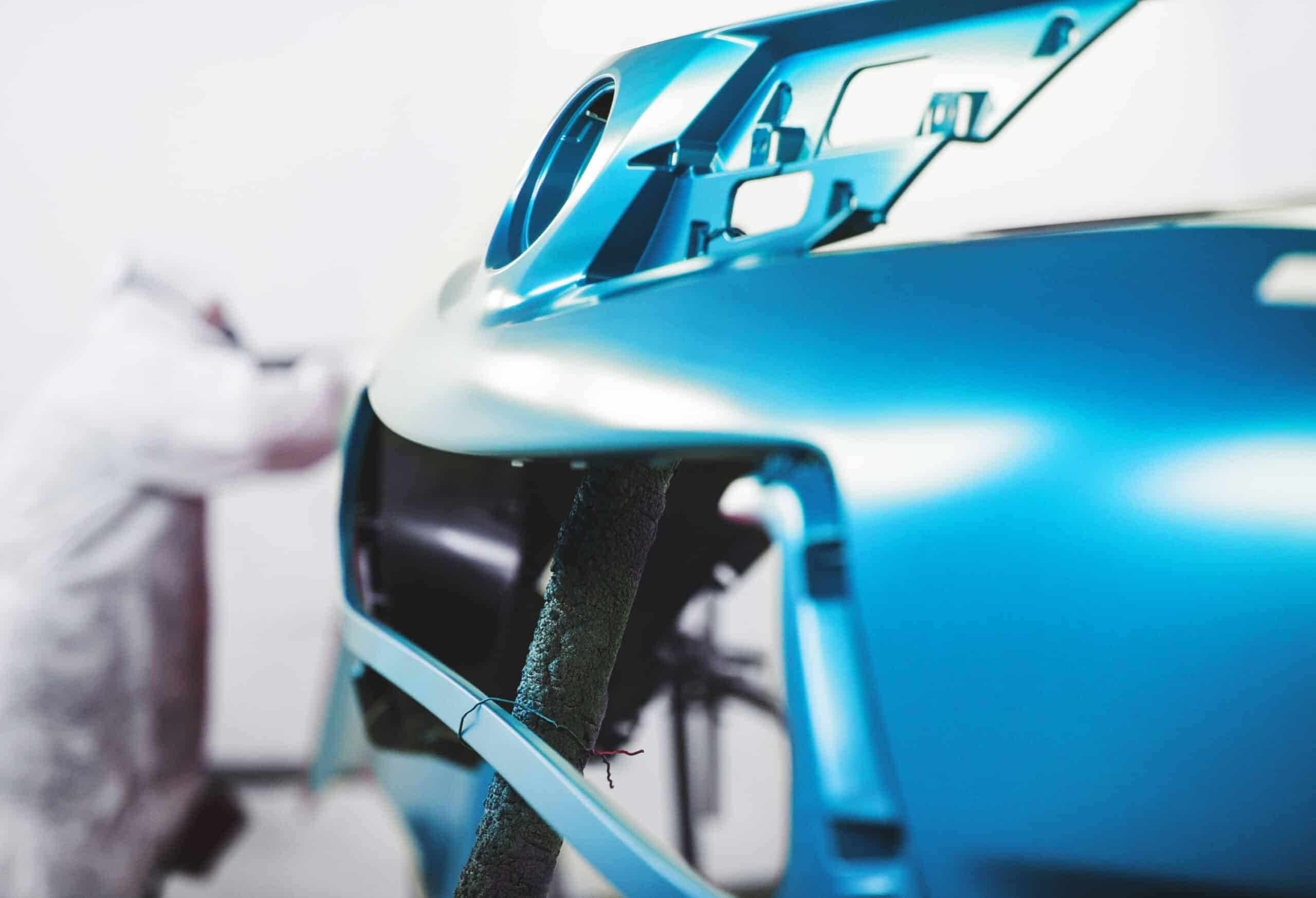 autófényezőkabin borítókép