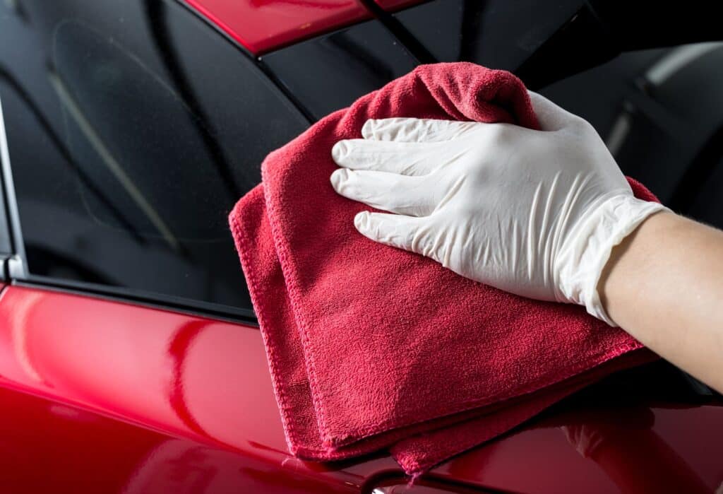 műanyag felület fényezése kendővel